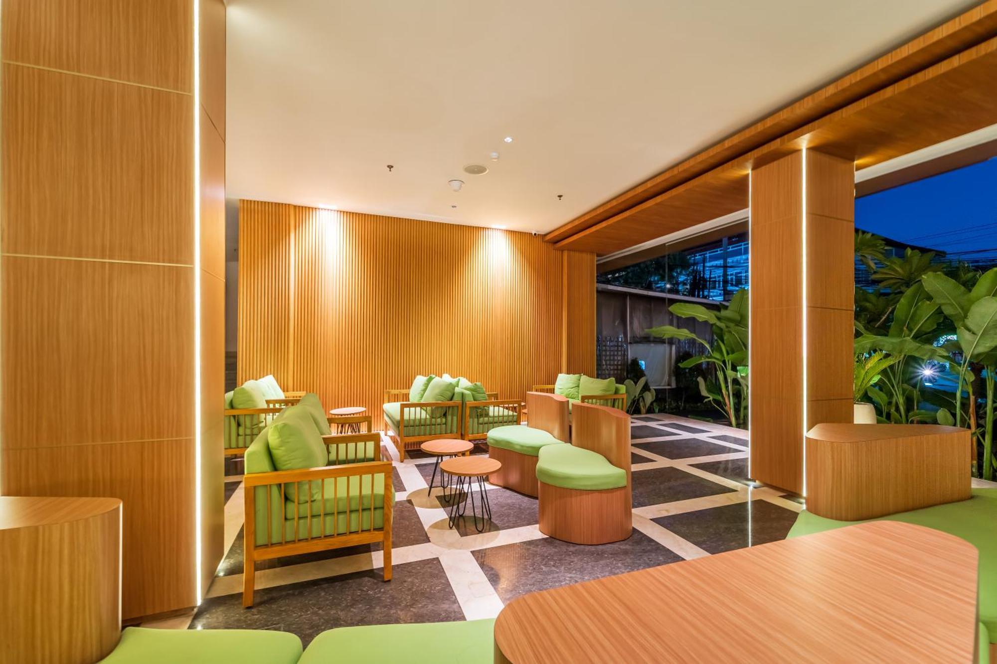 Cross Vibe Paasha Atelier Bali Kuta Hotel Kuta Lombok Exterior foto